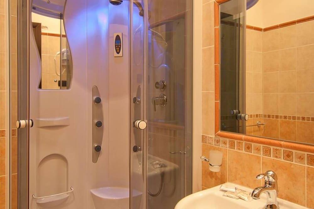 New Inn Ρώμη Εξωτερικό φωτογραφία