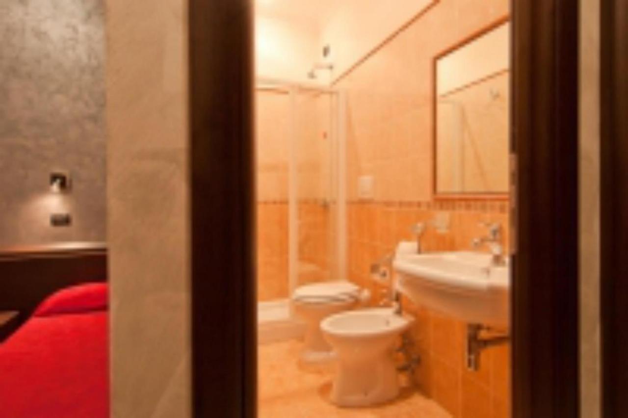 New Inn Ρώμη Εξωτερικό φωτογραφία